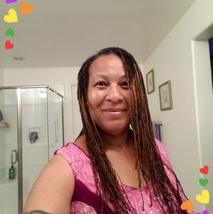 Meet your Posher, Della